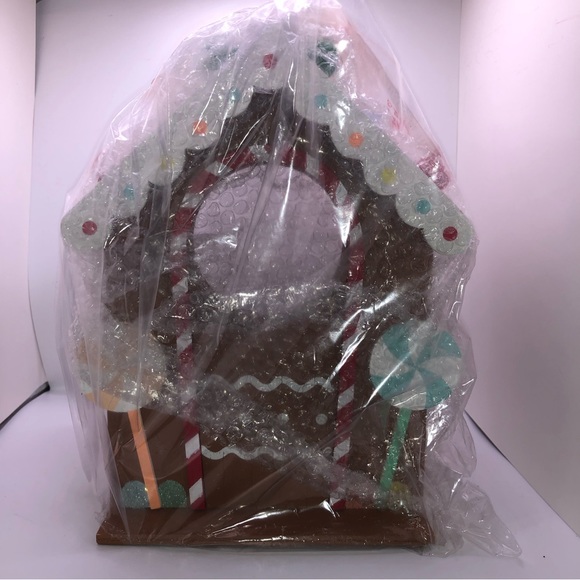 2023 Featherly Friends: Gingerbread House - Target...